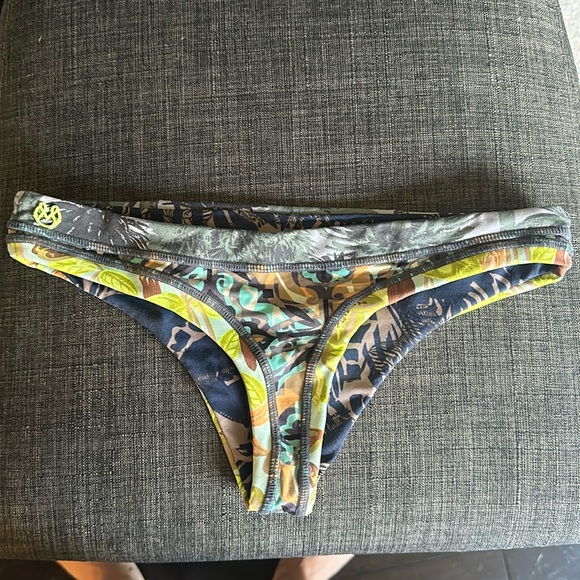 Maaji Cheeky Bikini Bottom - SM - Picture 1 of 5